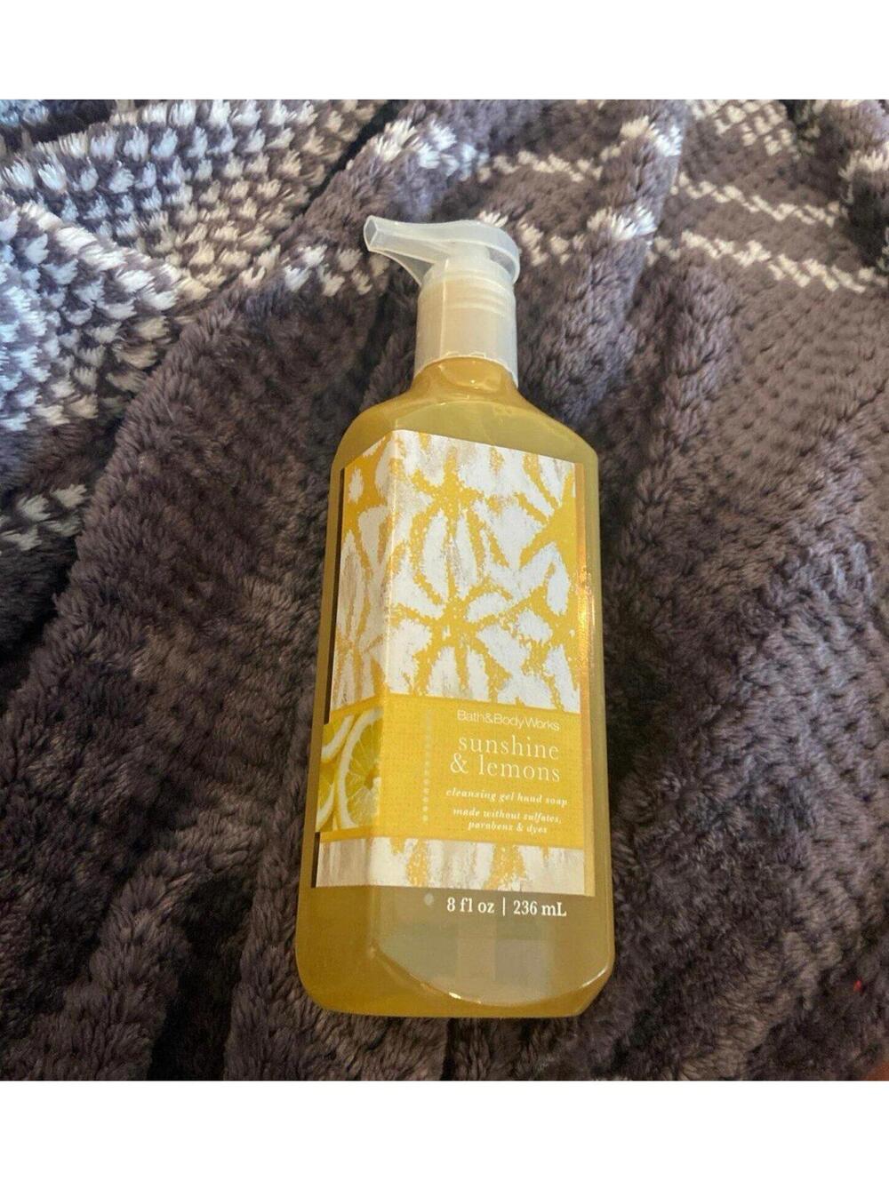 D210 Bath and body works sunshine & lemons cleansing gel hand soap 8 Oz